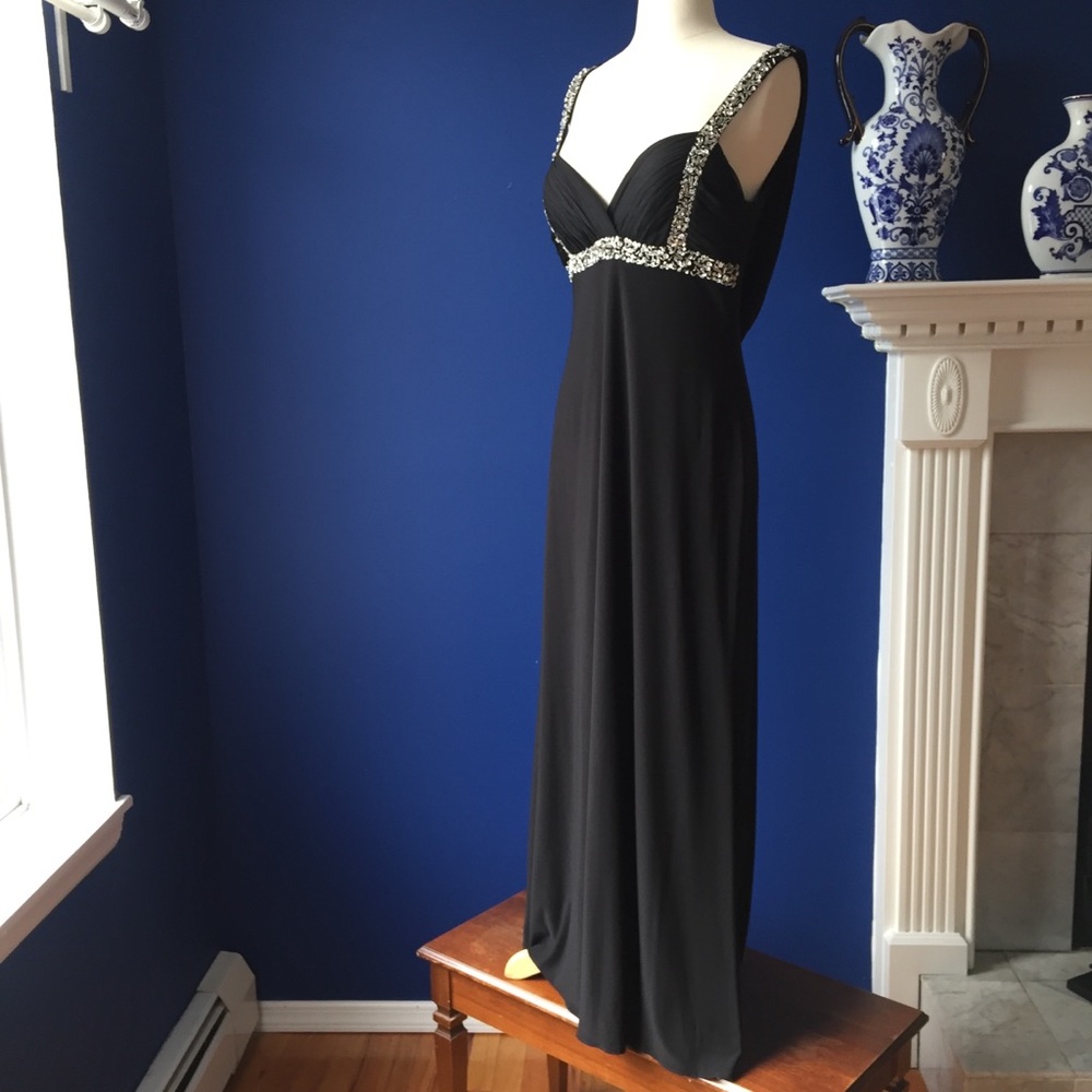 Elegant Backless Gown